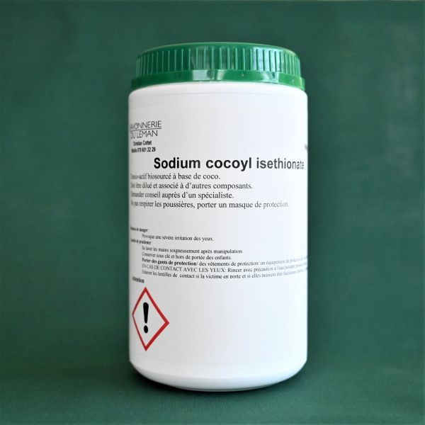 Sodium cocoyl isethionate
